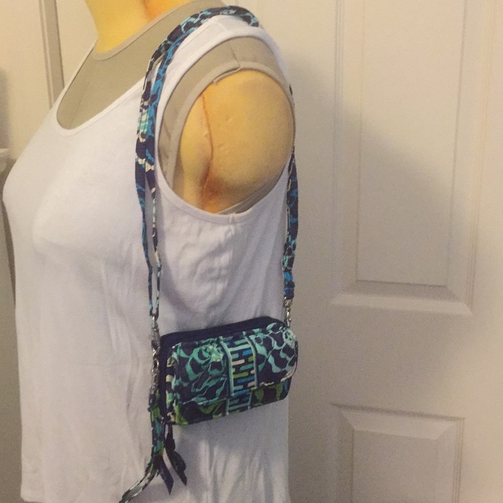Vera Bradley Crossbody Wallet / Wristlet